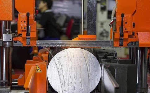 紫云立式金属带锯床切削出现跑带故障解决方法! 紫云立式金属带锯床切削出现跑带故障解决方法!